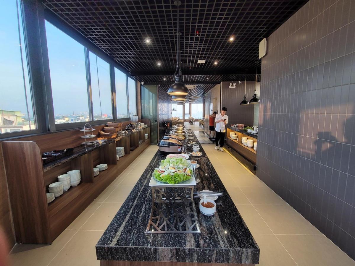 Thanh Long Hotel - Bach Dang Хошимин Екстериор снимка