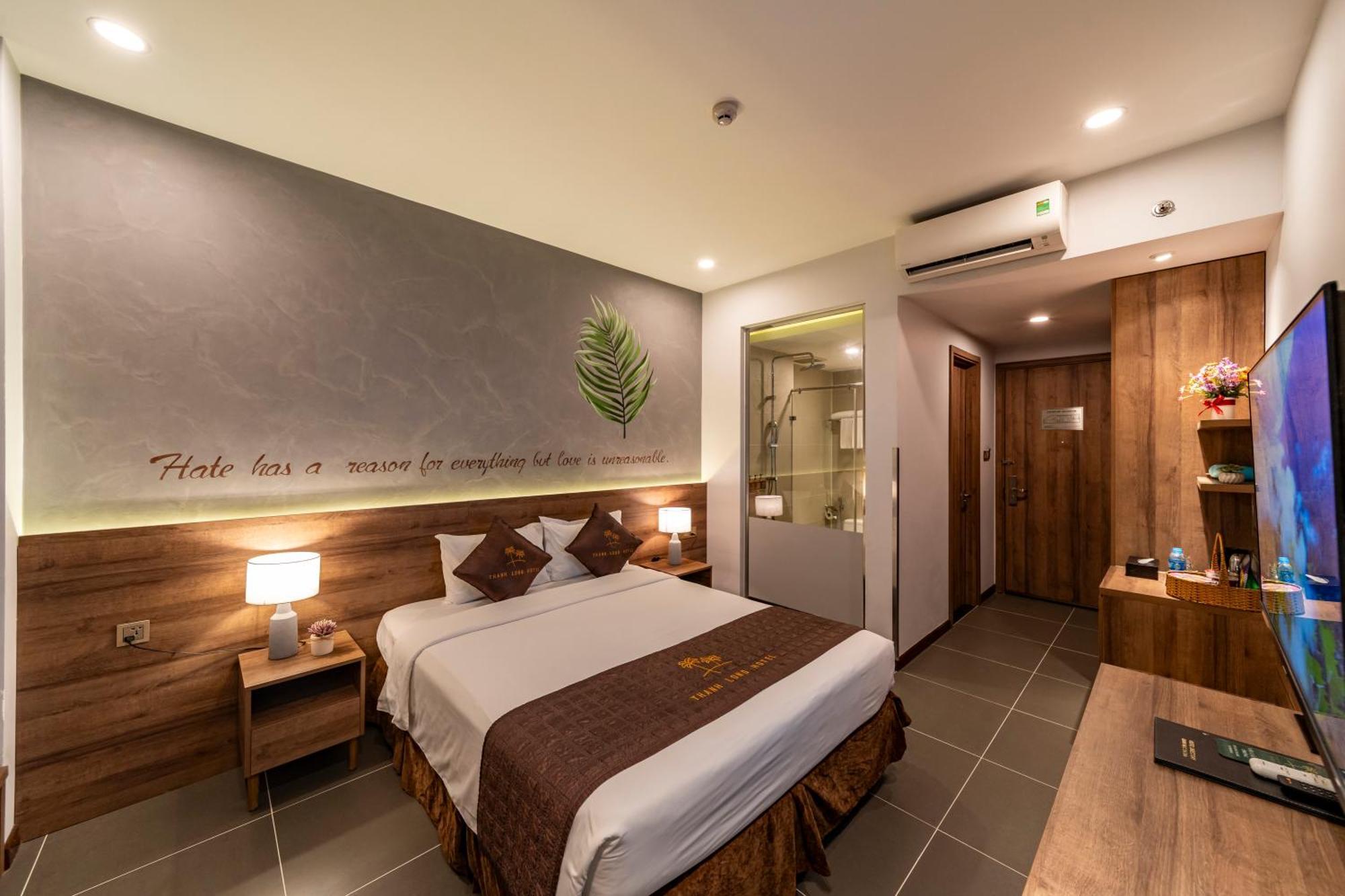 Thanh Long Hotel - Bach Dang Хошимин Екстериор снимка