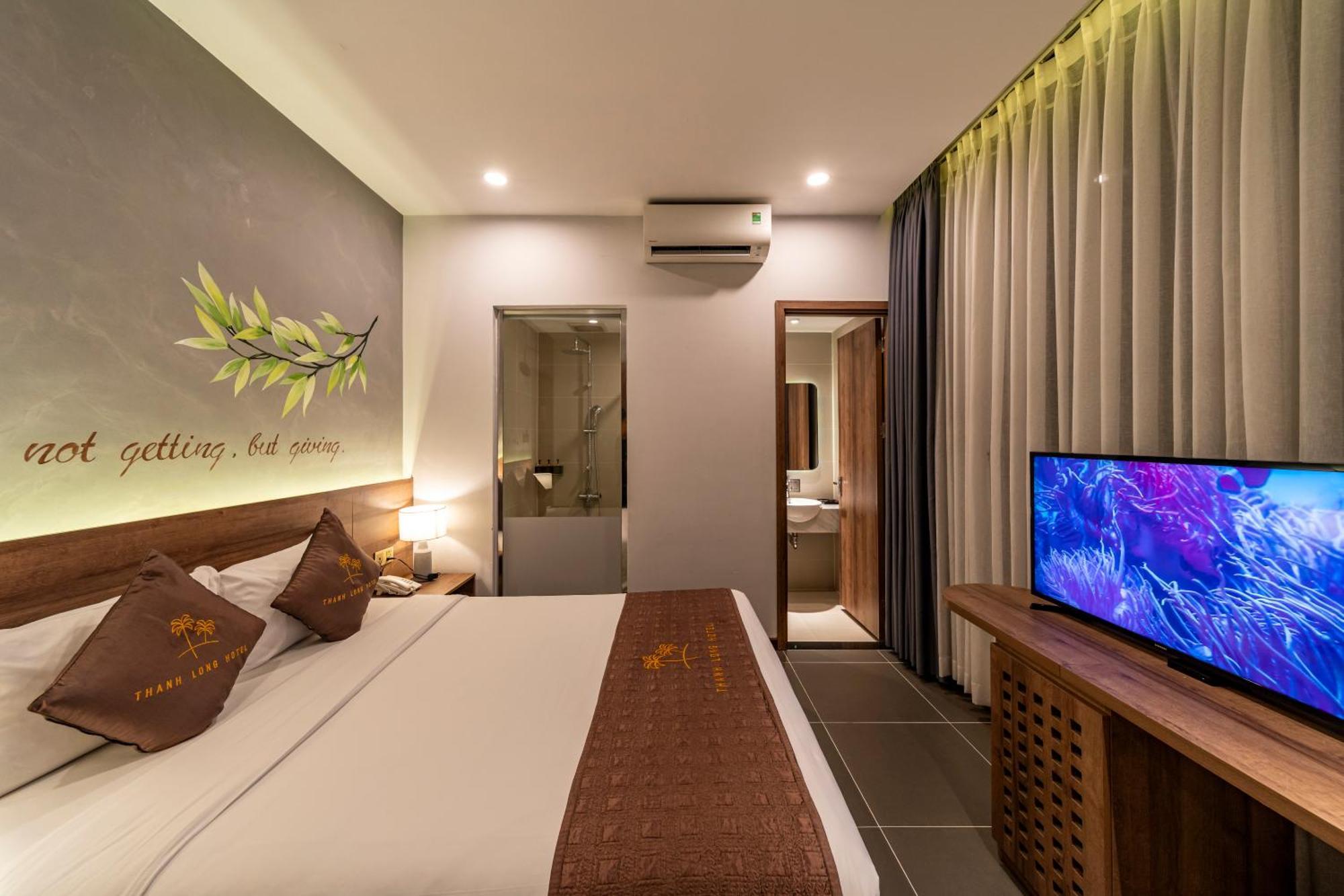 Thanh Long Hotel - Bach Dang Хошимин Екстериор снимка