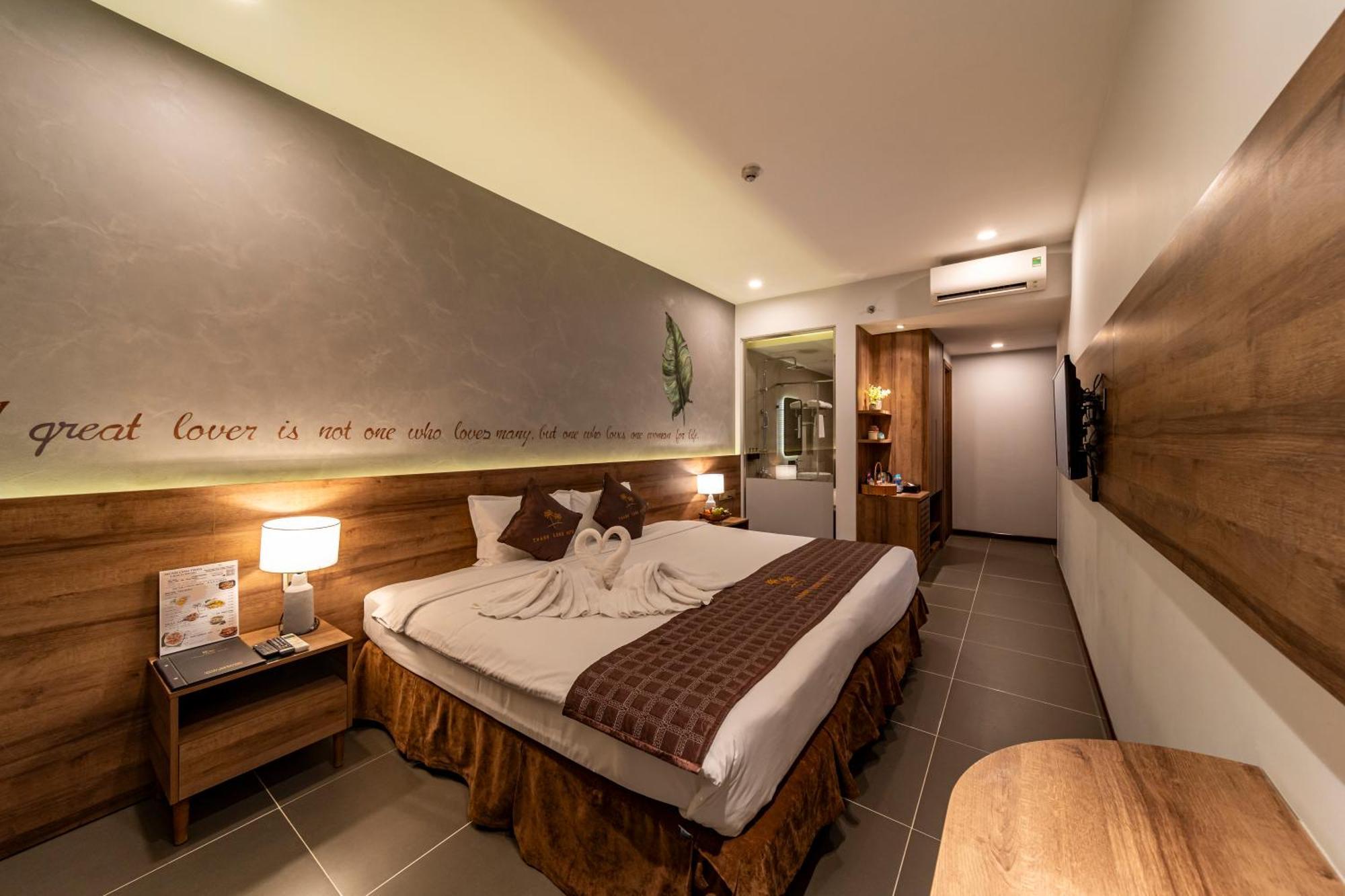 Thanh Long Hotel - Bach Dang Хошимин Екстериор снимка